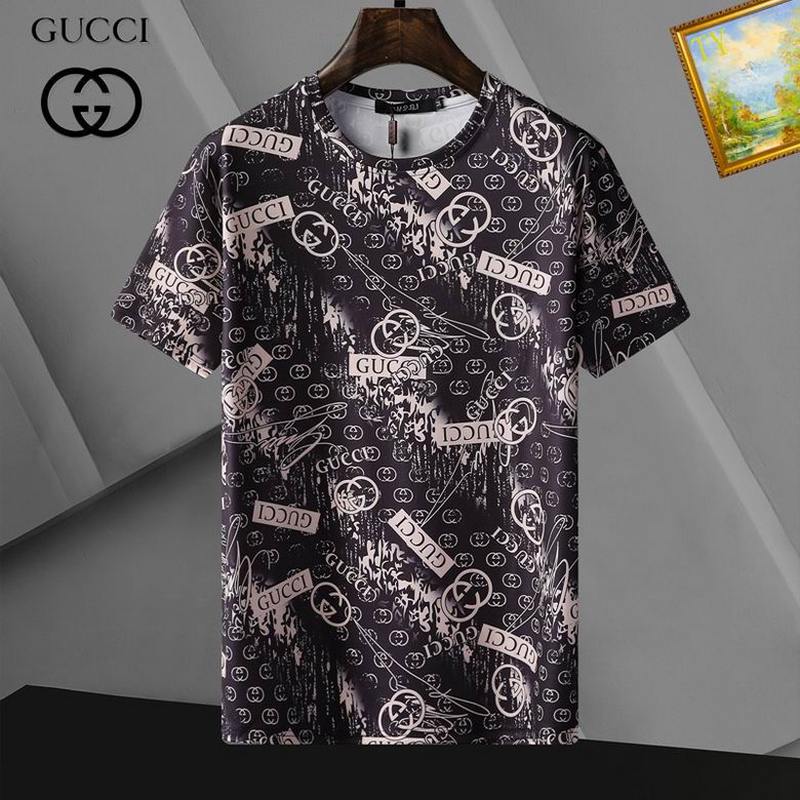 Gucci Men's T-shirts 141